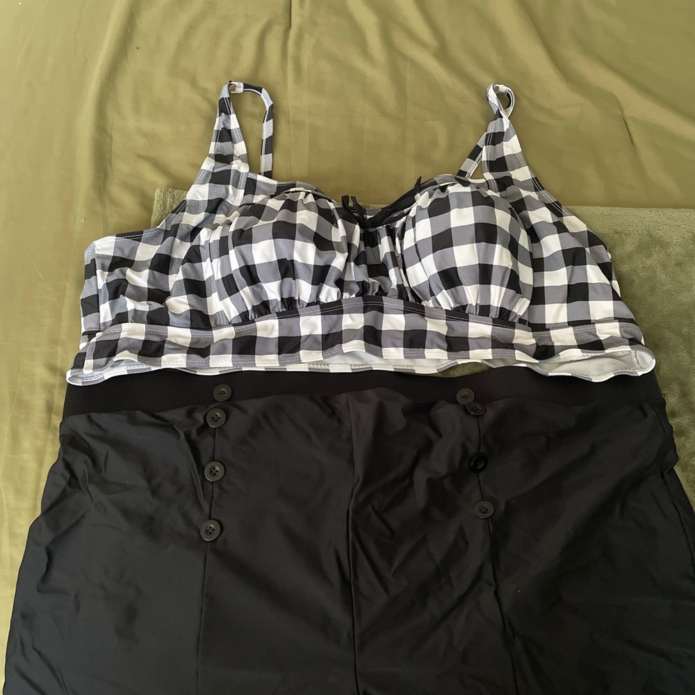Retro Chic by torrid two piece bathing suit